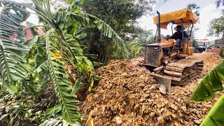 Action Mighty Incredible,Bulldozer D21 And DumpTrukc 6.5Ton Unloading Push Soil Clear Water To Build