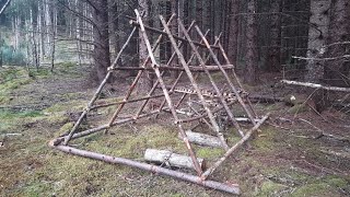 Bushcraft shelter build part 4 : Bucksaw, sawing horse and more work at the shelter.