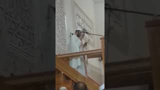 مسجد کے امام کی کلمہ شہادت پڑھتے ہوۓ موت