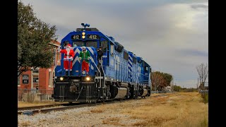 Chasing the "Santa's Santa Fe Christmas Train" in San Angelo!