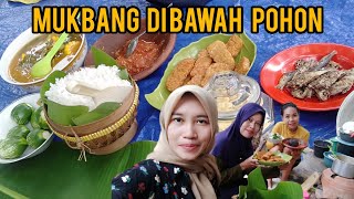 MUKBANG DI BAWAH POHON BELAKANG RUMAH PART 1