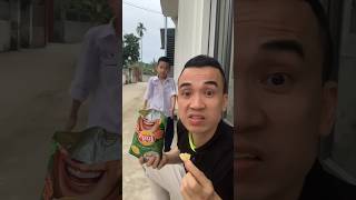 Ông bố tham ăn funnyvideo #shorts😲😋🥲