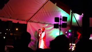 Yuna - "Falling" (Burton Chase Park 07/19/14)