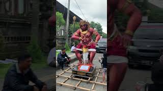 Adek lihat ogoh-ogoh serem #shorts #shortsviral #funnyvideo #anaklucu #shortsviral #ogohogoh2024