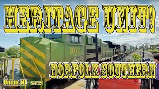 Norfolk Southern Heritage Unit Illinois Terminal Engine Freight Train