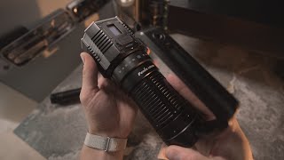 Fenix LR60R - real life test of SAR flashlight in the rainy conditions [DEMO & RAINY BEAMSHOTS]