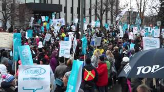 5000 travailleurs de l'éducation manifestent devant les bureaux de la FCSQ!