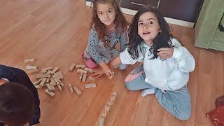 JENGA TAŞLARIYLA OYUN OYNADIK. EĞLENCELİ ÇOCUK VİDEOSU @prenseselif @PrensesLinaTv @OyuncakAvi-oyku