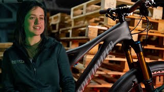 Do women need to ride womens bikes? Specialized Stumpjumper Carbon. Staff Bikes