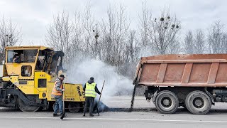 Everyone is SHOCKED at how they are REPAIRING the ROAD. Asphalt Paving