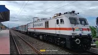 🔥Amazing 🔥 39195  HWH  WAP - 7 " 02338 Bolpur - Howrah Shantiniketan Sf Spl.... flat- 130 kmh...