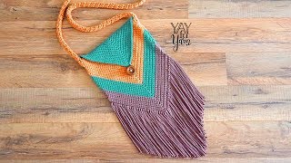 How to Make a Fringed Chevron Purse - FREE Crochet Pattern | Yay For Yarn