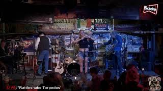 'Rattlesnake Torpedos' live aus dem Rattlesnake Saloon