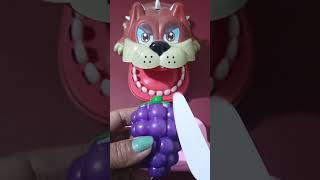 PLAYING BULLDOG & SLICING GRAPES #asmr #toys #subscribe #diy #shorts