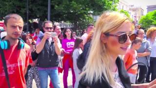 Λύστε τις διαφορές σας χορεύοντας (flash mob στη Καβάλα)