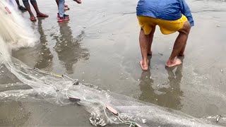 Fishing in the sea. সমুদ্রে মাছ ধরার দৃশ্য!