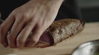 CUTTING BEEF INTO SLICES   SATISFYING!