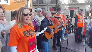 Marea pensionista a Plaça Sant Jaume concentració de lluita 30 abril 2018