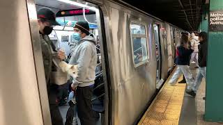 G train at Metropolitan Avenue