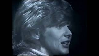 Johnny Farnham : Looking Through A Tear