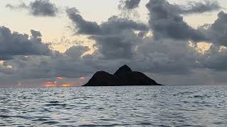 8/18/23 sunrise at Lanikai Beach 🤙🏼🌅