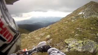 On the rocks Hard Enduro Vf Papusa 2391 m Iezeri P2