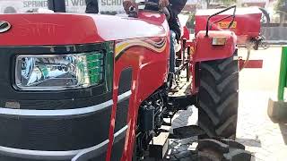 महिंद्रा युवो टेक प्लस 575di 4wd 47hp न्यूमेटिक planter ke sath bada hi शानदार ट्रैक्टर है भाई