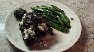 Steak with Caramelized Onion and Blue Cheese!