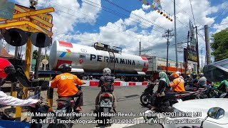 Panas Terik Kecegat Double KA Pasundan & CC201 Bawa 20 Gerbong Ketel Pertamina