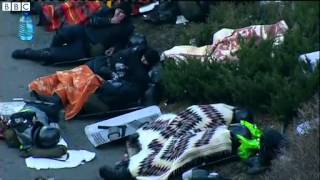 BBC News   Ukraine clashes  Police and protesters prepare for day two