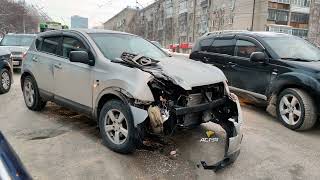 Автобус не пропустил: в Новосибирске столкнулись автобус и Ниссан