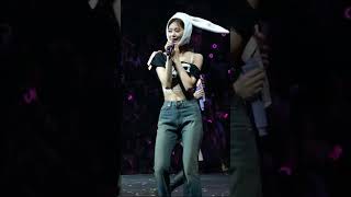 20230629 TWICE 트와이스 READY TO BE Chicago Day 2 - Rollin' and Signal Encore [MOMO Fancam]