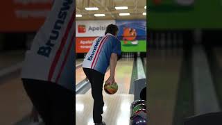 Yakubov Utkir @ Joy Bowling Tashkent