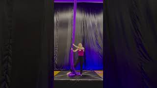 Putting on a Figure 8 Footlock - Beginner Aerial Silks Tutorial