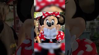 When Minnie Stream Bombs You! #minniemouse #disneylivestreamer #disneymerch #disneyland #disneymerch