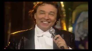 Karel Gott - Jsou Svatky #video #music #karelgott #xmas #vanoce #vianoce #song #prague