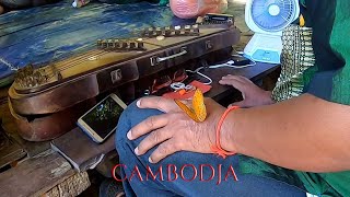 Enamorada de la música. Cambodja