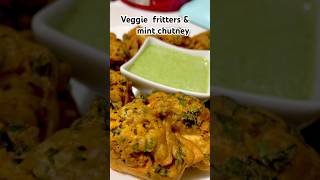 Vegetable fritters with mint chutney a beautiful combination #vegan #shorts