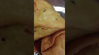 छेदीलाल का पुरानी Samose 🤯| Singhara Street Food | Food Shorts | #Shorts​ni