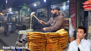 The man on the Road Sided making mouthwatering crispy Khakharpura #streetfood