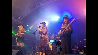 Rock 'n Stroll 2019 - The Hats - Jump