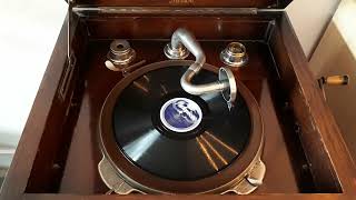 "I Surrender, Dear", by Art (Artie) Shaw and his New Music, 1939 Gramophone Record