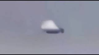 2022-09-18 UFO over Santiago de Chile (By Andres Andrades)