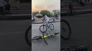 Cycle ke upar se Cycle stunt #abhishektecno #stunt #cyclestunt