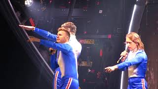 Take That - Greatest Day (Never Forget intro) - Live at Glasgow