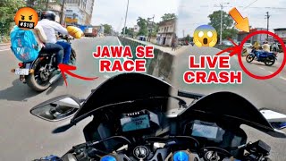 Crash 🤬 traffic filteration with BMW 🙂  Stupid JAWA Wale se race lag gayi