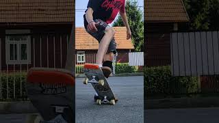 #freestyleskateboarding #skate #skateboarding #foryou #viral #shorts #tricks #4u #skater #4upage