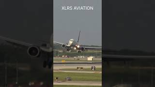 Crosswind Delta 737 Landing