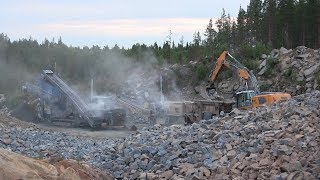 Liebherr R946 | CAT 980K working in a quarry