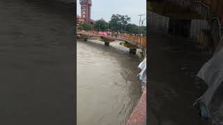 Har ki pauri me jal ka bhav hua tej 🙏#trending #haridwar #ganga #shorts🙏🕉️